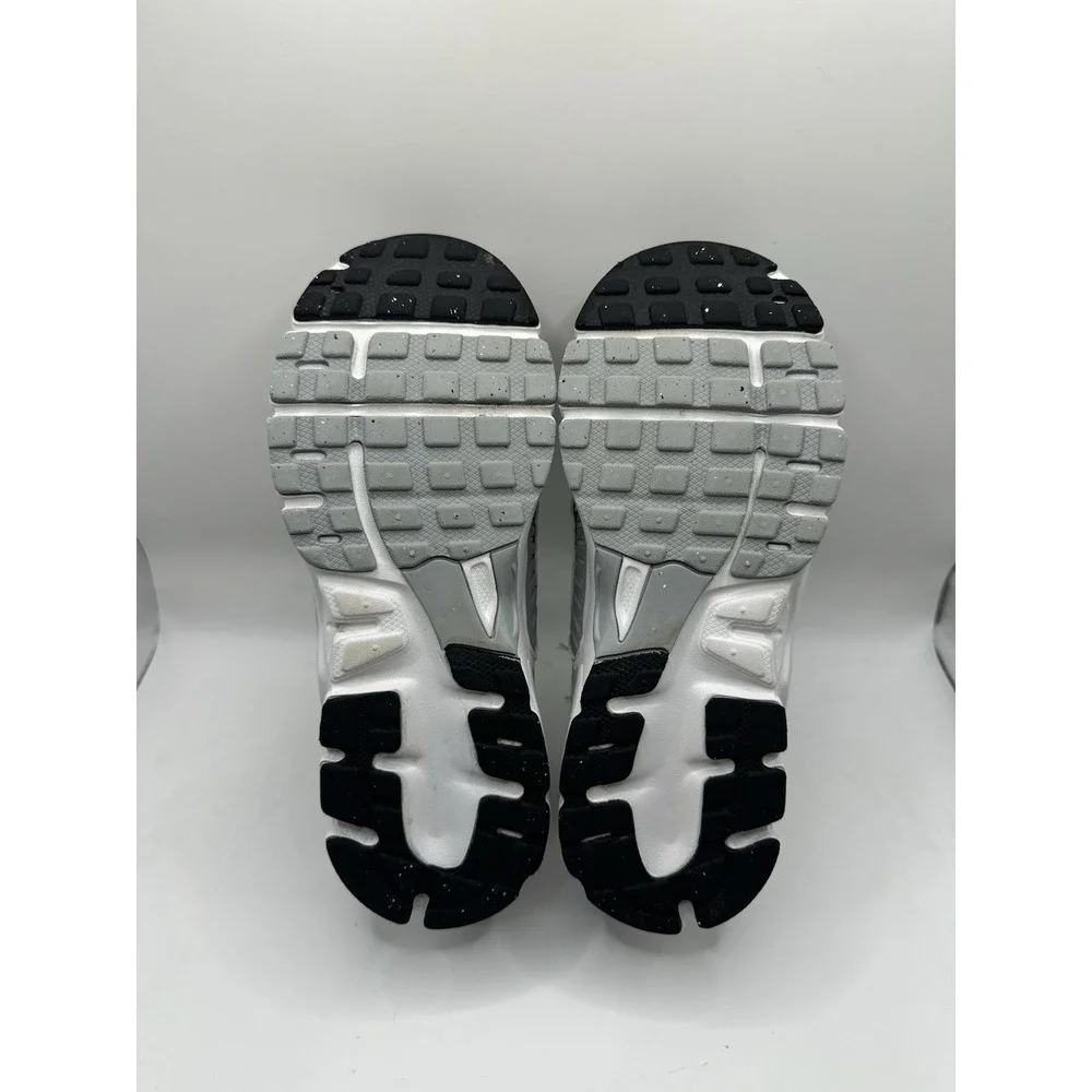 Nike Vomero 5 Grey And White Kids 2.5